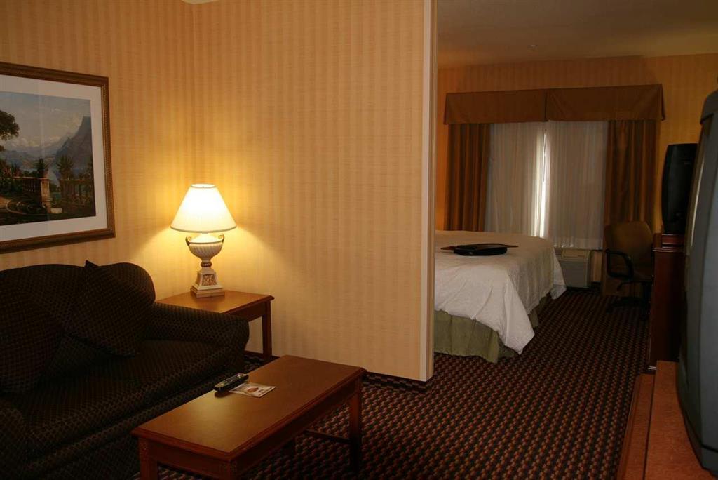 Hampton Inn & Suites Sacramento-Auburn Boulevard Room photo